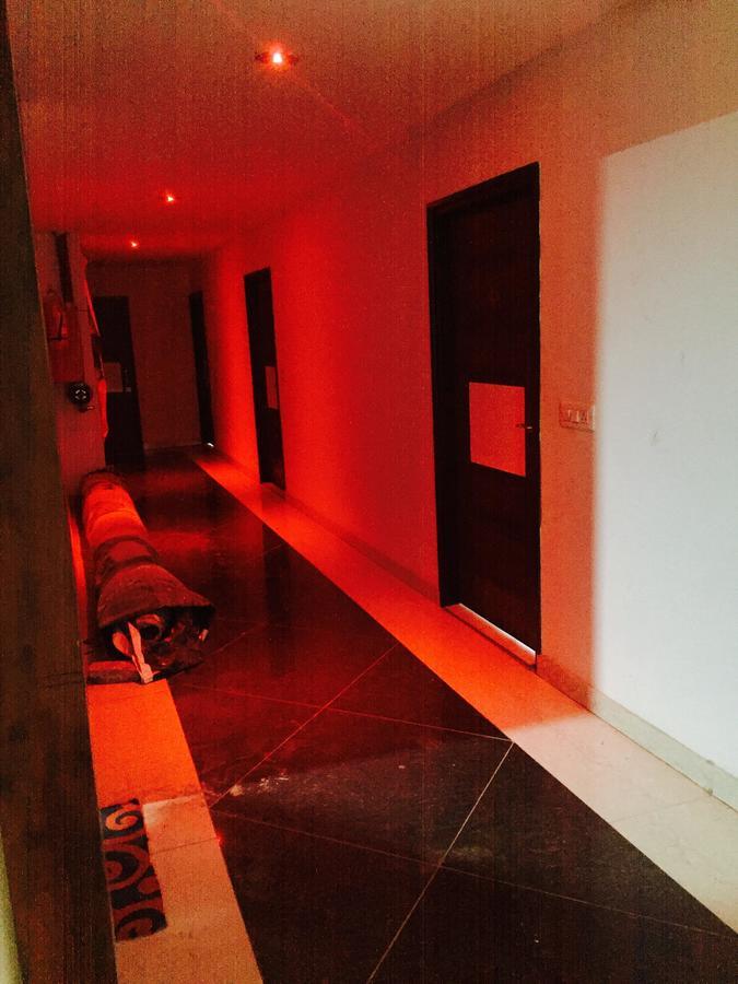 Hotel Neelam Moga Ludhiana Exterior foto